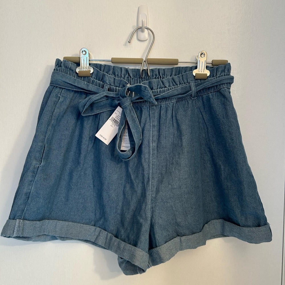 NWT American Eagle Denim Paperbag Shorts